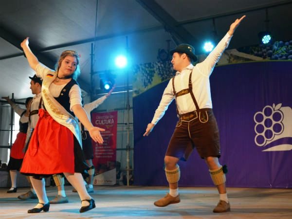 Con record de público y ventas finalizó la 13ª Fiesta del Vino de la Costa en Berisso
