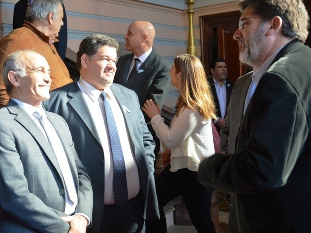 Nedela participó del acto por el Bicentenario en la Legislatura Bonaerense Nedela participó del acto por el Bicentenario en la Legislatura Bonaerense
