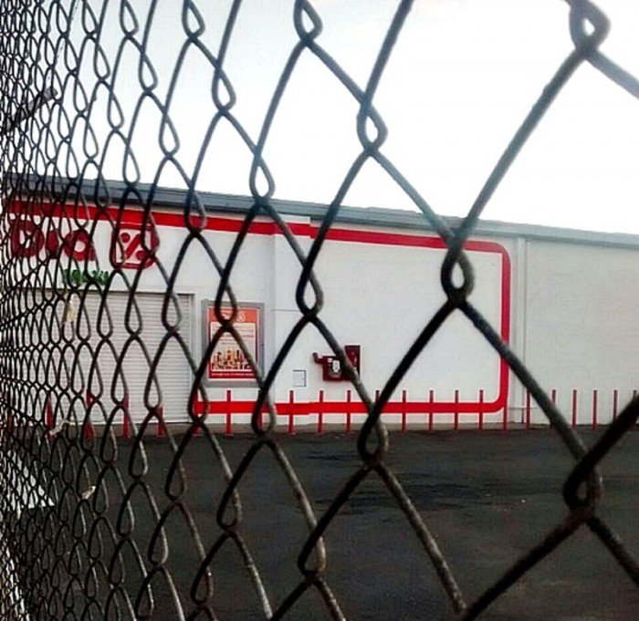 Comerciantes recurrirán a la Justicia para impedir la apertura del super Día de Villa Elvira