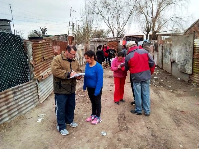 Frente Peronista Berissense asesorando a vecinos del Barrio Obrero de los programas de ANSES Frente Peronista Berissense asesorando a vecinos del Barrio Obrero de los programas de ANSES