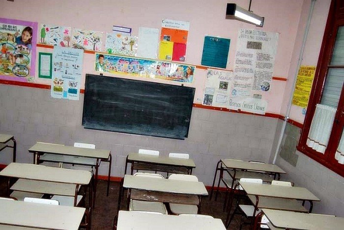 Con techos salariales del 15% no habrá comienzo de clases Con techos salariales del 15% no habrá comienzo de clases
