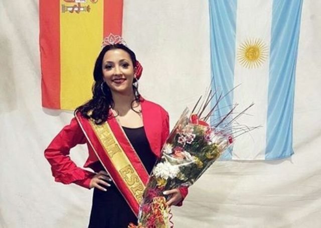 Anabela Isasmendi la soberana de la Colectividad Española Anabela Isasmendi la soberana de la Colectividad Española