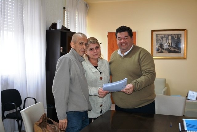 El Municipio de Berisso entregó fondos a emprendimiento familiar