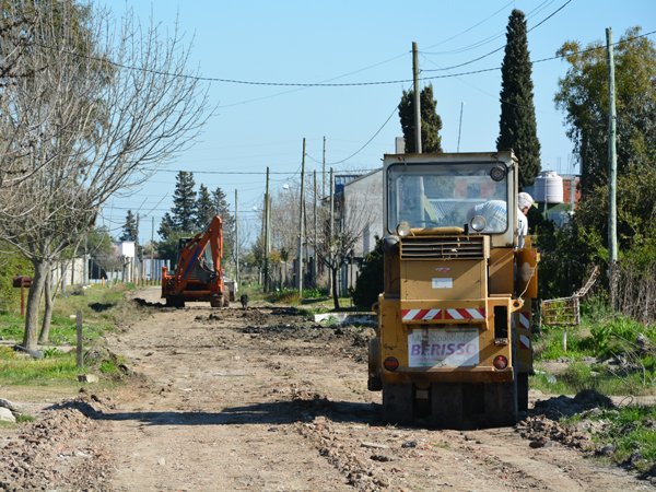 Mejorado de calles en el barrio Altos Los Talas tras el reclamo de los vecinos Mejorado de calles en el barrio Altos Los Talas tras el reclamo de los vecinos