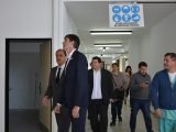 El ministro de Educación Bullrich recorrió el Ex Sanatorio de la Carne de Berisso