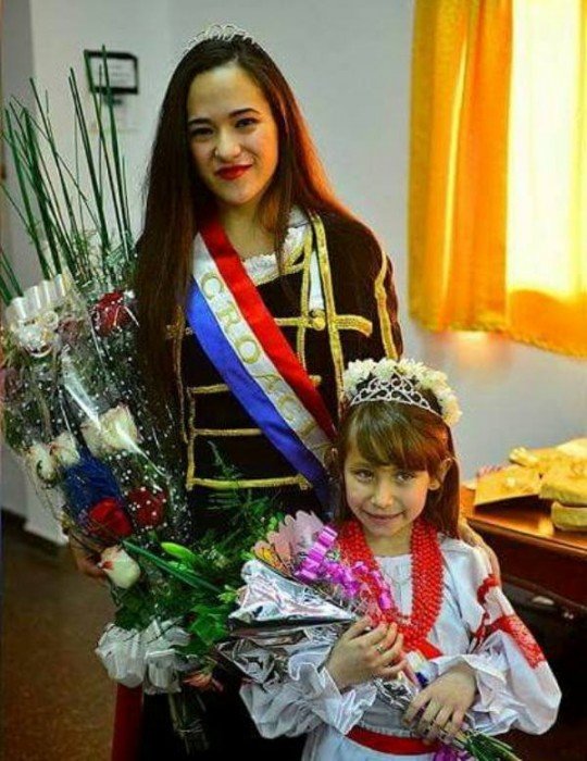 La Colectividad Croata coronó a María Belén Salas Matkovic como su soberana