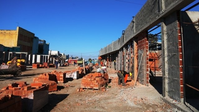 Avance de la construcción de la Rambla Municipal Avance de la construcción de la Rambla Municipal
