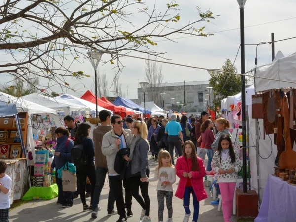 Gran comienzo de festivales en la 39ª Fiesta Provincial del Inmigrante