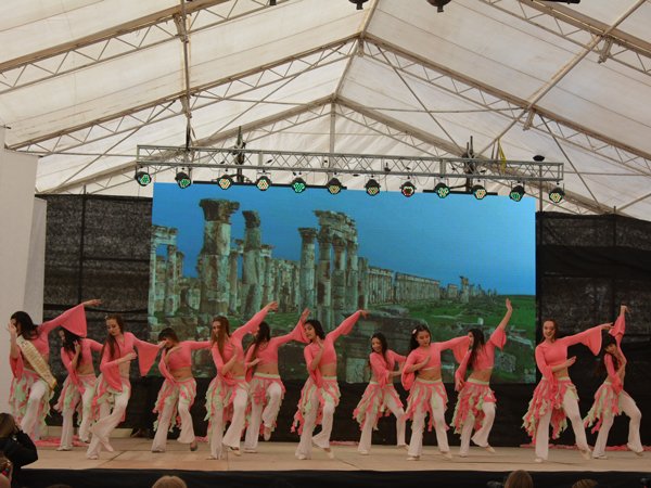 Gran comienzo de festivales en la 39ª Fiesta Provincial del Inmigrante