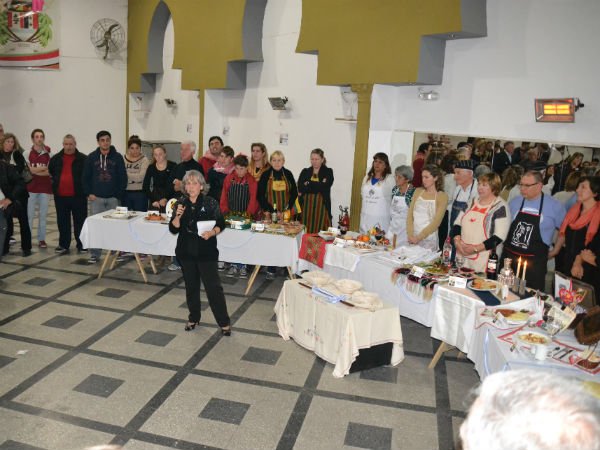 Concurso “Los sabores de Berisso” y presentación de Reinas y Reinitas
