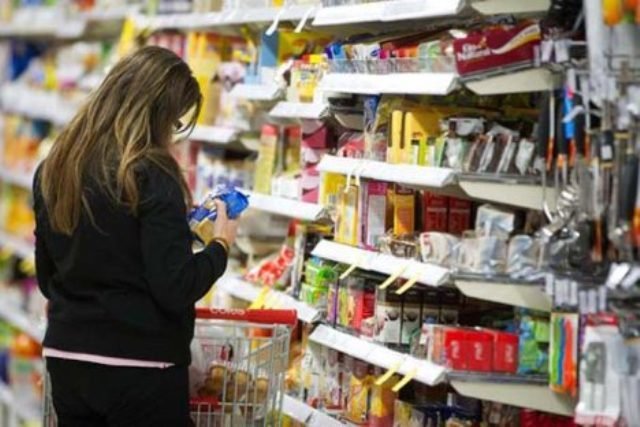 El Gobierno multó a grandes cadenas de supermercados El Gobierno multó a grandes cadenas de supermercados