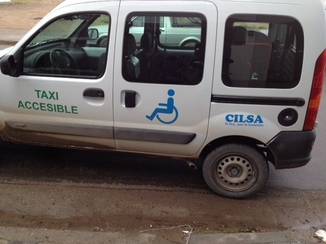Proponen crear en La Plata el Programa de Taxis Accesibles Proponen crear en La Plata el Programa de Taxis Accesibles