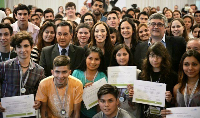 Menciones del Programa Provincial "Abanderados" junto a la gobernadora