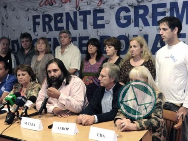 Gremios docentes se unen para reclamar una nueva oferta a la Provincia