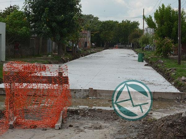 Nedela llevó a de la Torre a ver la pavimentación de 28 y 171 Nedela llevó a de la Torre a ver la pavimentación de 28 y 171
