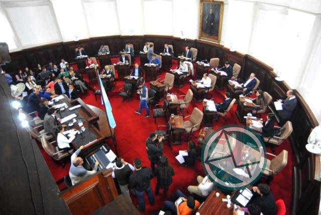 Concejales opocitores quieren "Sesión Extraordinaria Urgente" por deficiencias de los servicios públicos Concejales opocitores quieren "Sesión Extraordinaria Urgente" por deficiencias de los servicios públicos