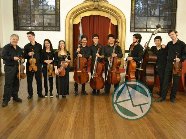 Concierto de la Camerana de la Orquesta Escuela en la UCALP