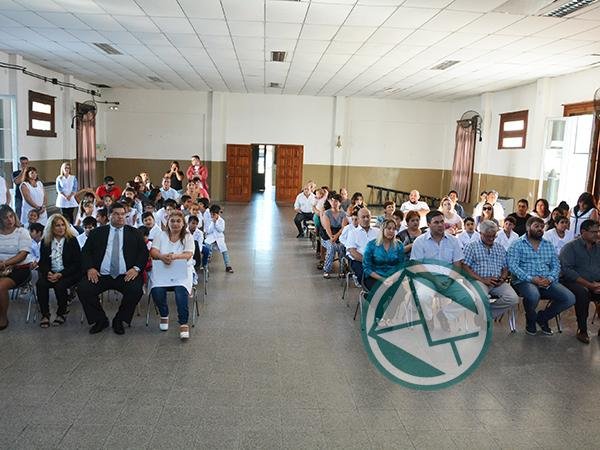 Acto de Inicio del Ciclo Lectivo 2017 con sillas vacías para Nedela