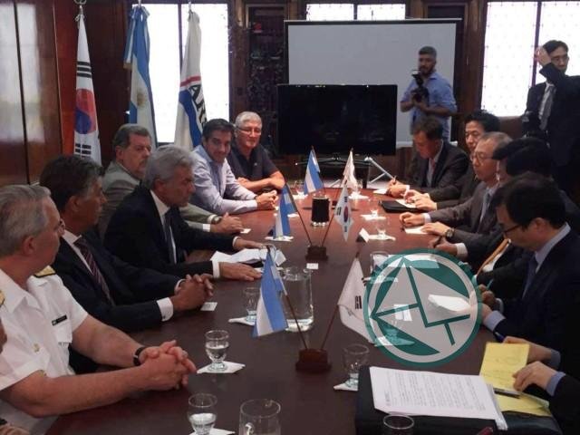 Acuerdo con los surcoreanos para construir un barco multipropósito en ARS