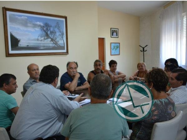 Reunión de Nedela con frentistas de la zona de la calle 29