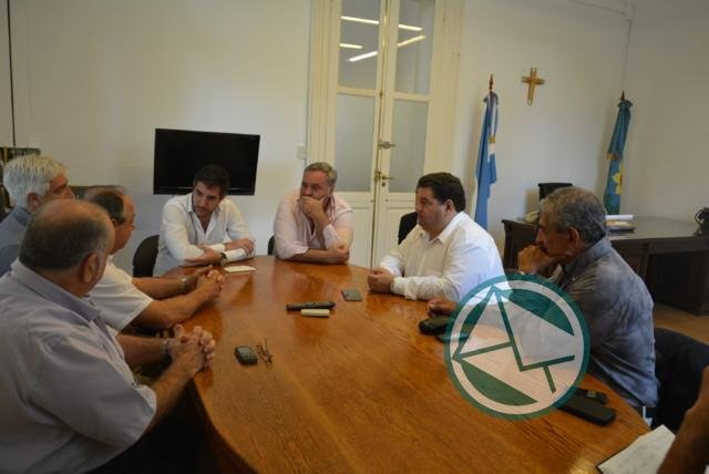 Reunión con de la Torre para mediar la situación económica de Media Caña Reunión con de la Torre para mediar la situación económica de Media Caña