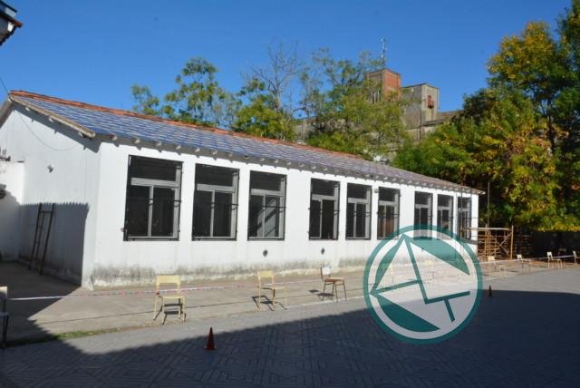Se realiza la reparación integral del techo de la Escuela Secundaria Nº 6