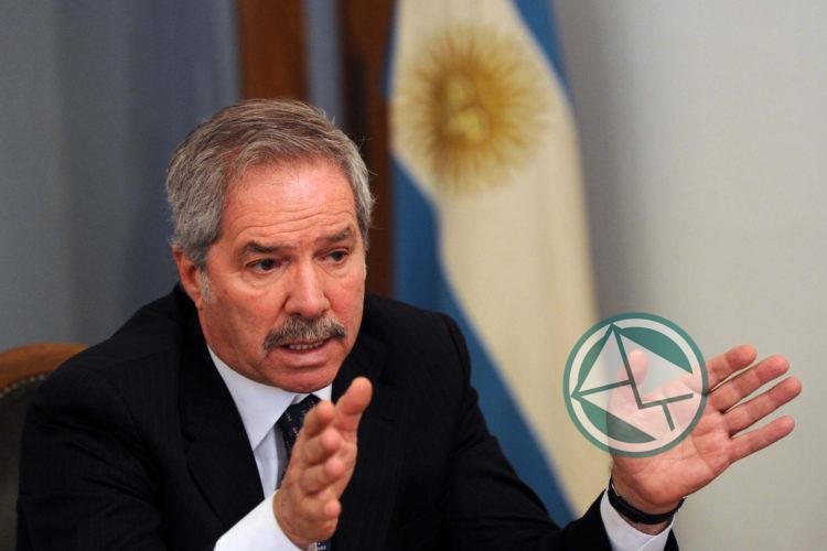 Solá candidato: “La polarización es un fenómeno que impide pensar”