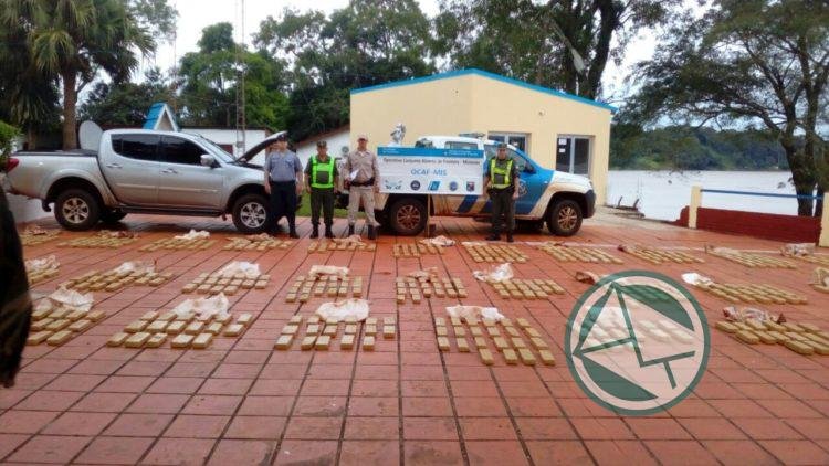 Prefectura incautó 400 Kg de marihuana en Misiones