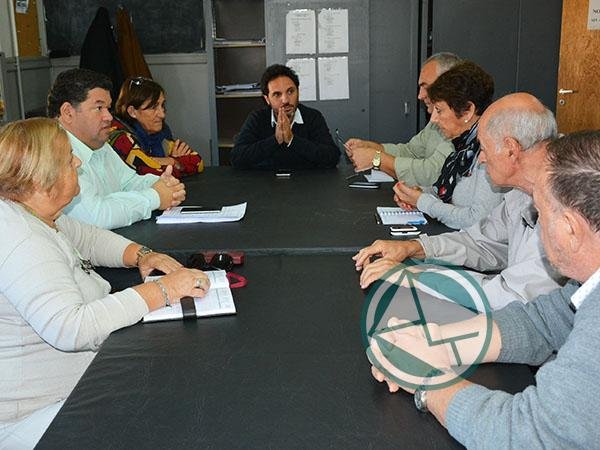 Nedela se reunió con ediles y los convocó para mantener la convivencia política