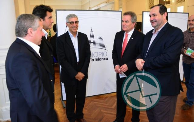 Provincia presentó dos parques eólicos para Bahía Blanca
