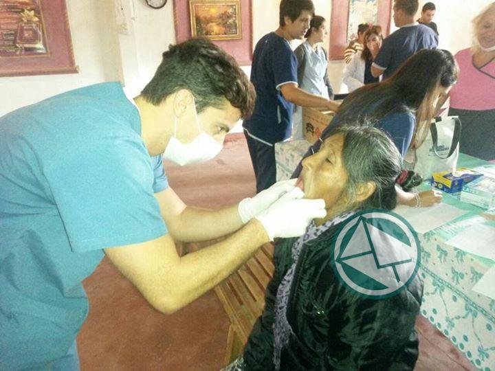 Operativo de Salud Bucal en la Comunidad Qom de La Plata