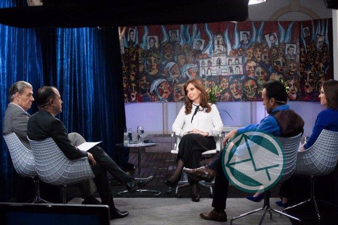 Cristina Kirchner criticó al Gobierno de Macri y volvió a pedir por la unidad del PJ Cristina Kirchner criticó al Gobierno de Macri y volvió a pedir por la unidad del PJ