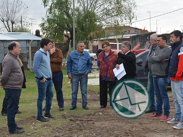 Ediles recorrieron la Cuenca del Canal Watzenborn de Berisso