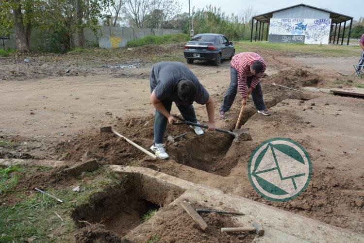 Avanza la extensión de la red de agua potable para el Mercado de la Ribera