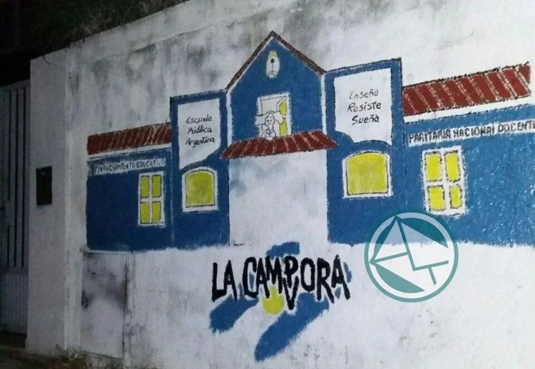 Día del Trabajador - Mural de Escuela Itinerante en defensa de la Educación Pública