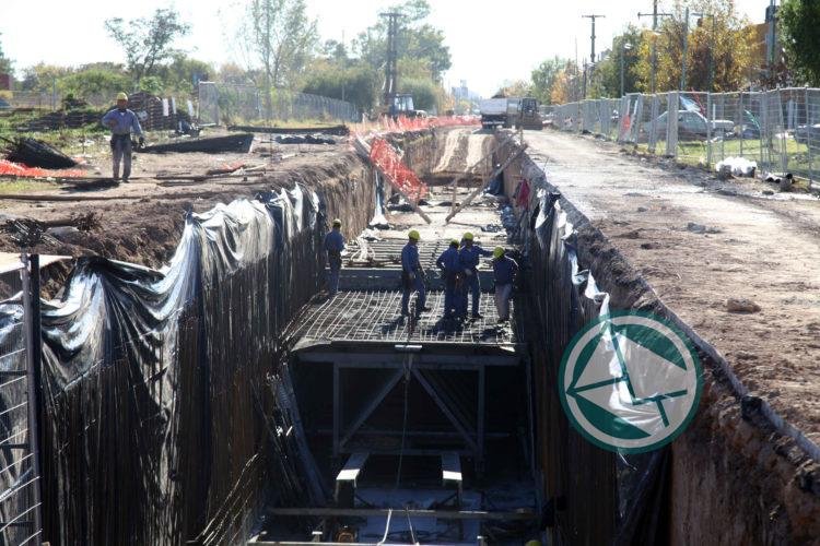 El Municipio de La Plata advierte por cortes de tránsito ante obras hidráulicas y repavimentación de calles
