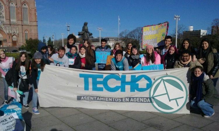 TECHO lanza su Colecta anual en Plaza Moreno TECHO lanza su Colecta anual en Plaza Moreno