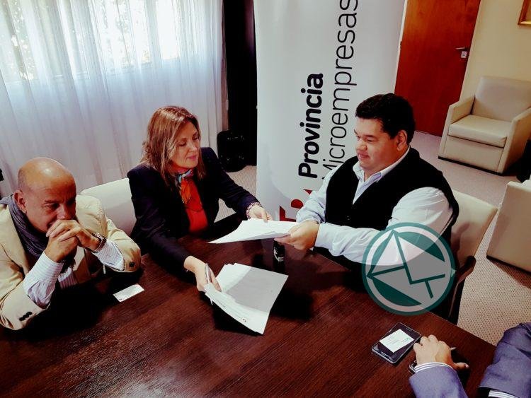 Provincia Microempresas junto a la Municipalidad de Berisso Provincia Microempresas junto a la Municipalidad de Berisso