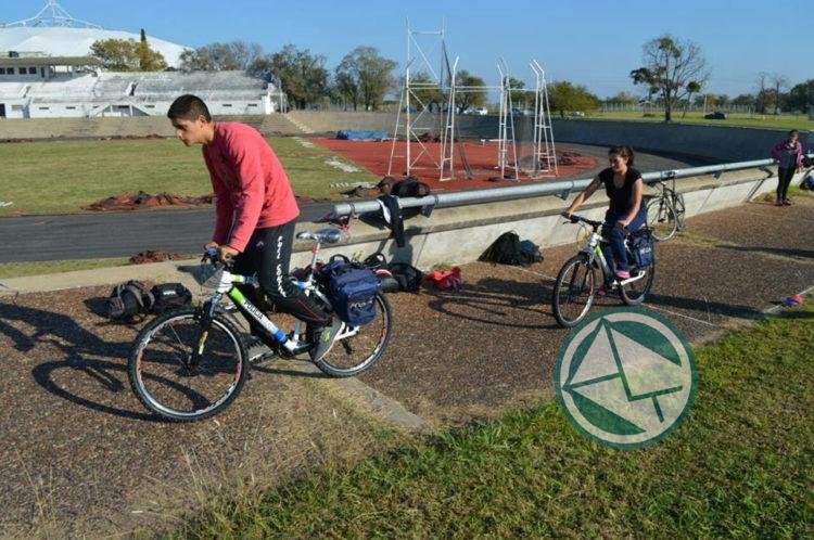 PoliceBiker en La Plata: Presentan programa de corredores dinámicos de seguridad en escuelas PoliceBiker en La Plata: Presentan programa de corredores dinámicos de seguridad en escuelas