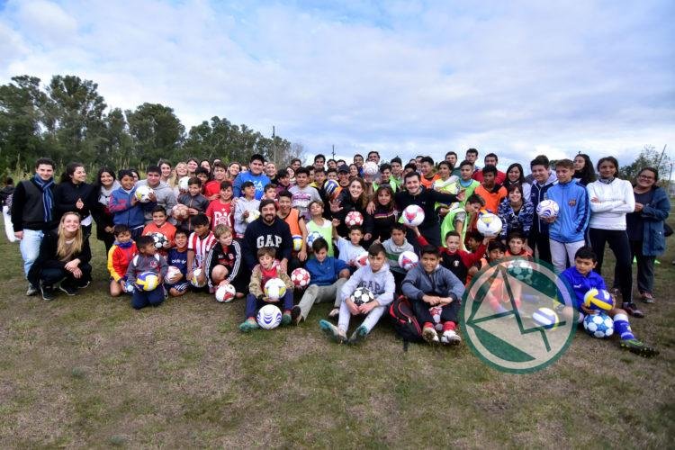 Realizaron jornada solidaria y deportiva en Club Iris de ‘La Granja’