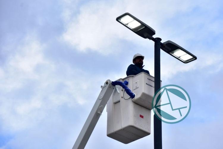 Obras y nuevas luminarias LED en el Camino Centenario Obras y nuevas luminarias LED en el Camino Centenario