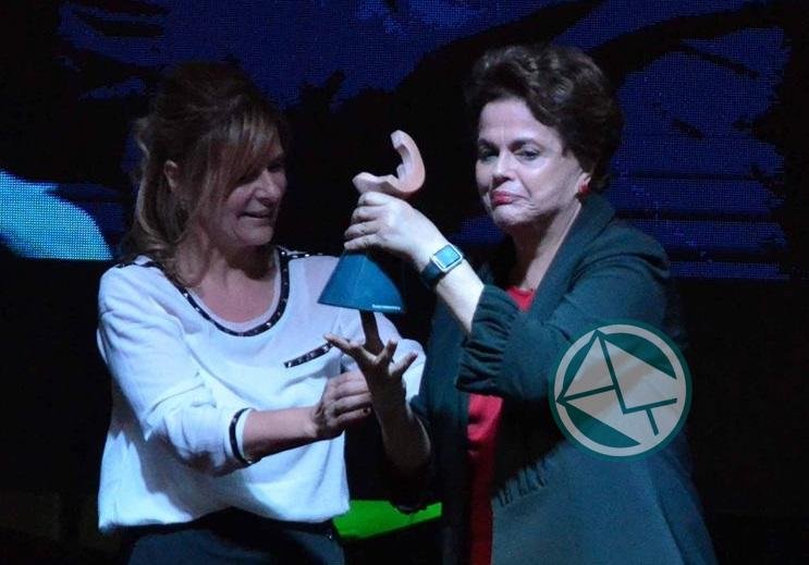Al recibir el premio Rodolfo Walsh, Dilma Rousseff denunció que Brasil padece “la segunda etapa del golpe”