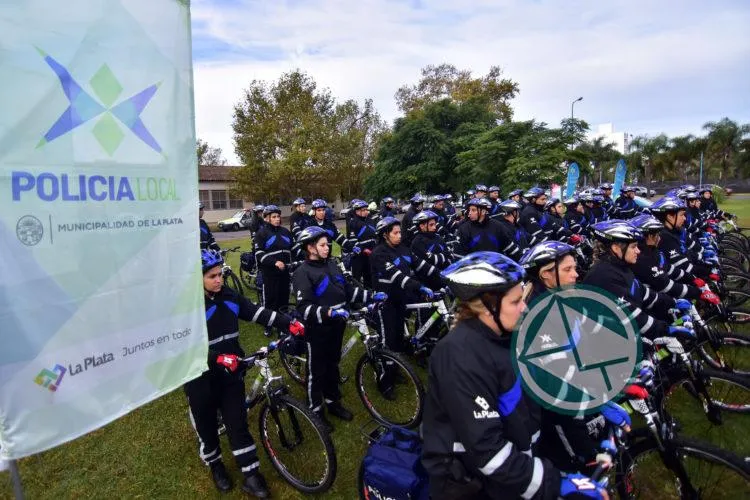 Garro presentó un programa de corredores dinámicos de seguridad para escuelas Garro presentó un programa de corredores dinámicos de seguridad para escuelas
