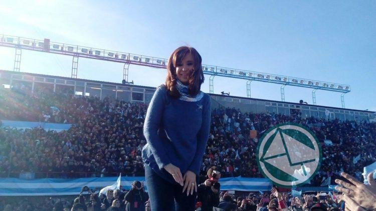 En un acto multitudinario, CFK evitó hablar de su candidatura