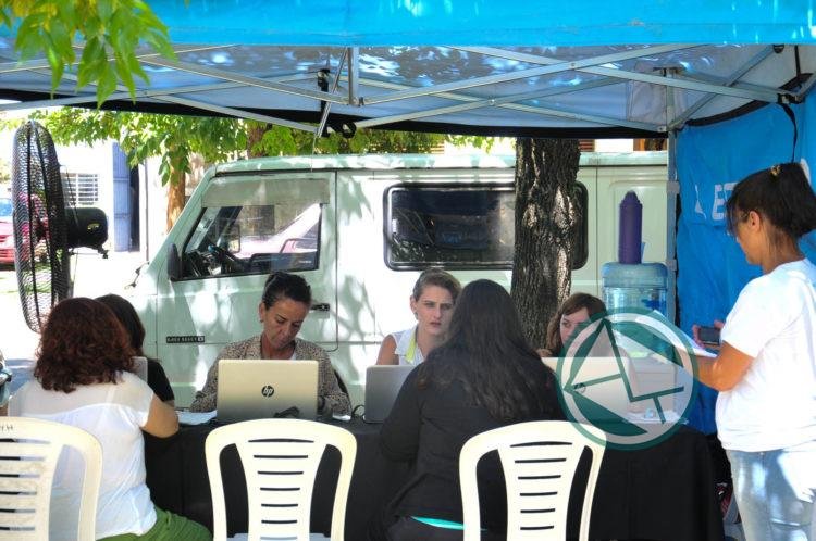 El 'Estado en tu barrio', llega a Melchor Romero con una gran variedad de trámites y facilidades