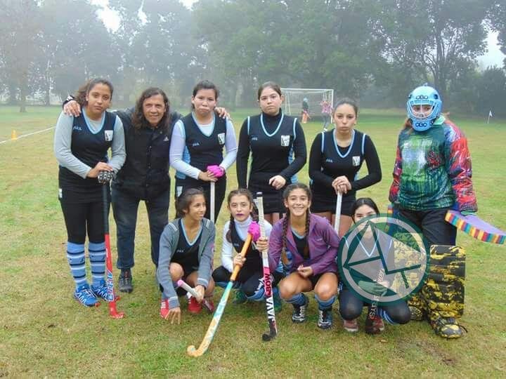 La Escuela Municipal de Hockey jugó por primera vez de local en Berisso La Escuela Municipal de Hockey jugó por primera vez de local en Berisso