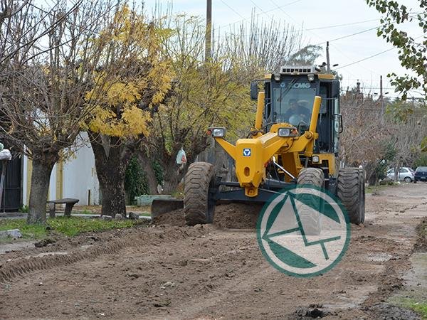 El municipio hace trabajos de mejorado de calles