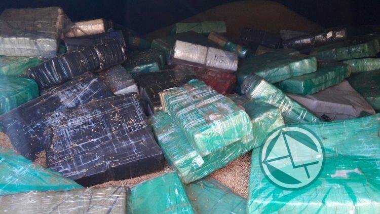 Operativo “Narco Soja”: incautamos más de 10.000 kilos de marihuana en el Río Paraná Operativo “Narco Soja”: incautamos más de 10.000 kilos de marihuana en el Río Paraná