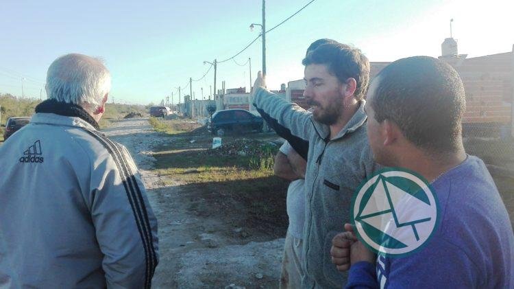 Recorrida de ediles del Frente Renovador por los barrios
