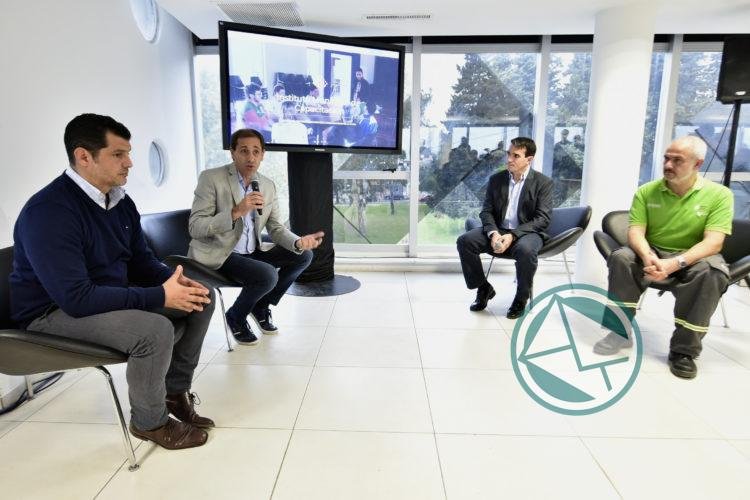 Garro presentó una plataforma online de capacitación para empleados municipales